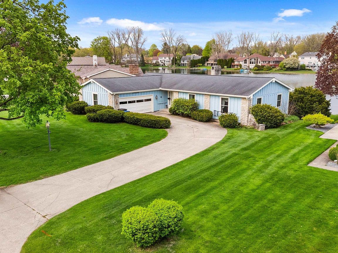 Primary listing photo
