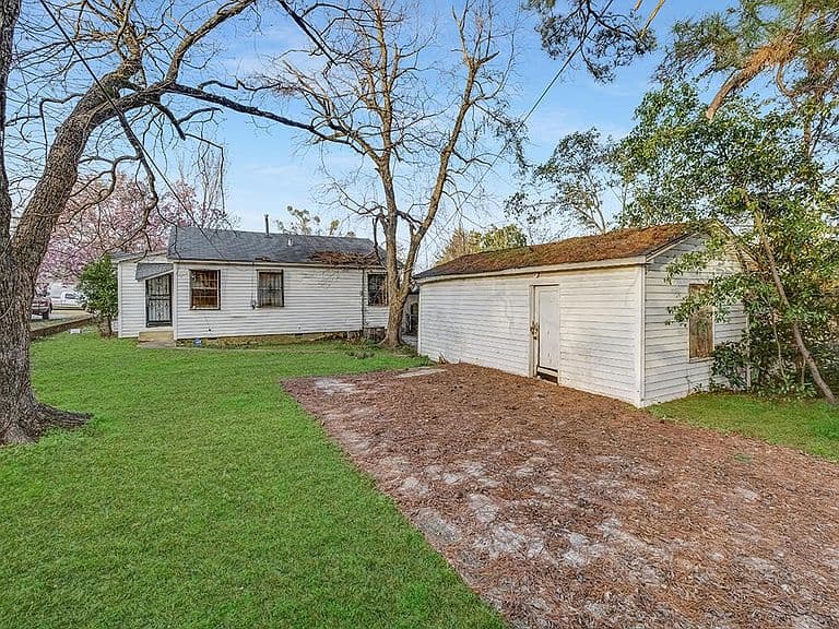 Listing photo 4