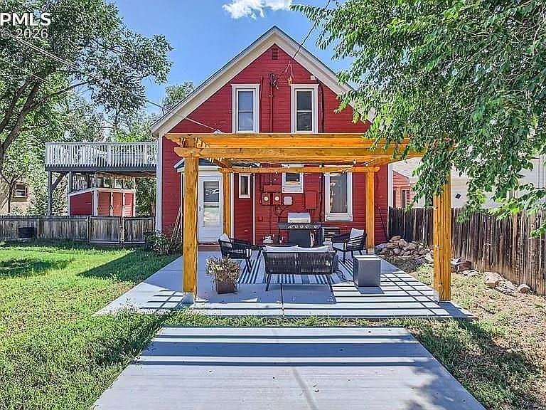 Listing photo 2