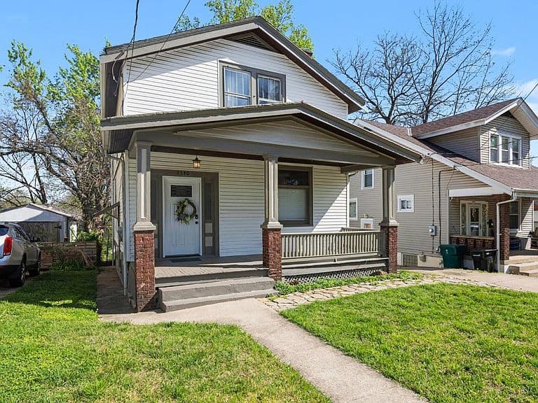 Listing photo 3