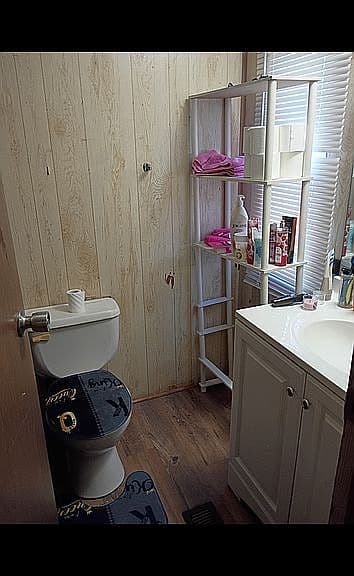 Listing photo 5