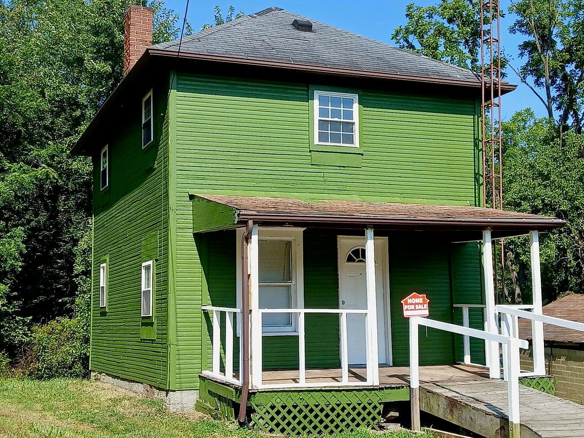 Primary listing photo