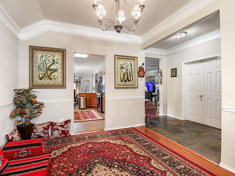 Listing photo 4