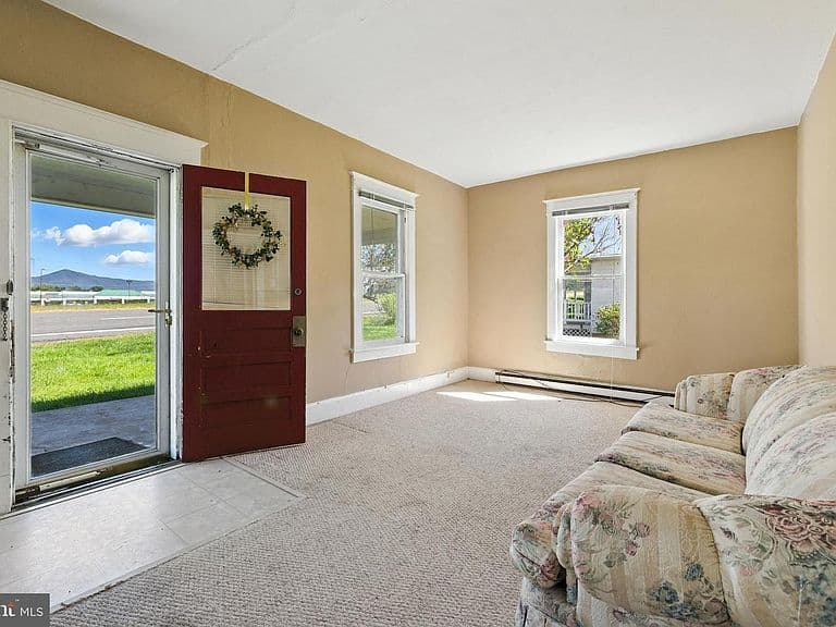 Listing photo 4