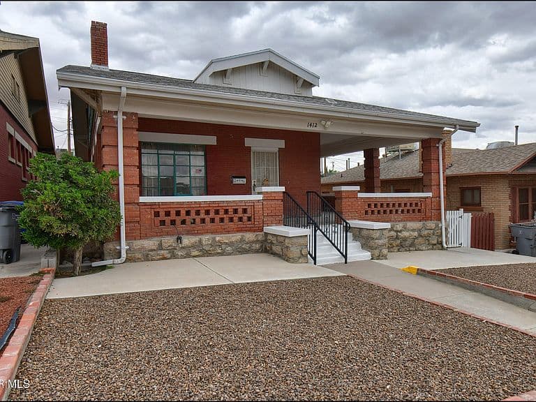 Listing photo 4