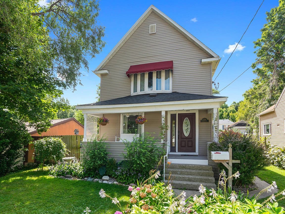Primary listing photo