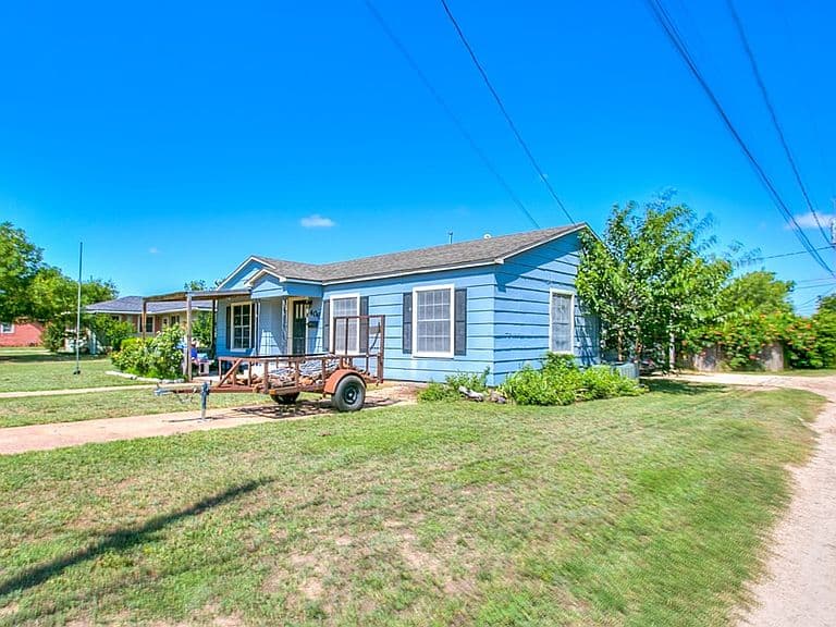 Listing photo 4
