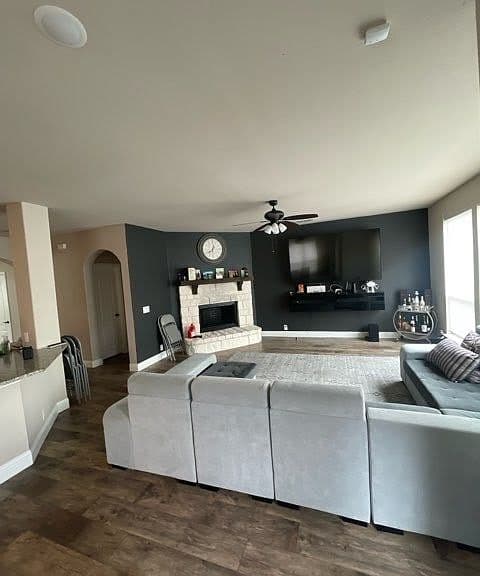 Listing photo 3