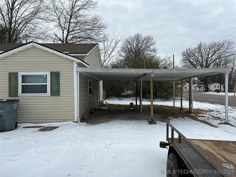 Listing photo 4
