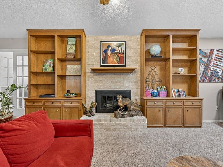 Listing photo 5