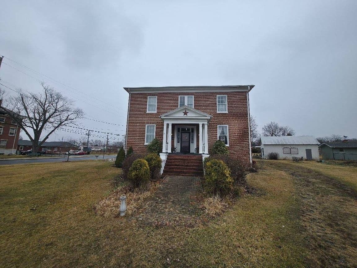Primary listing photo