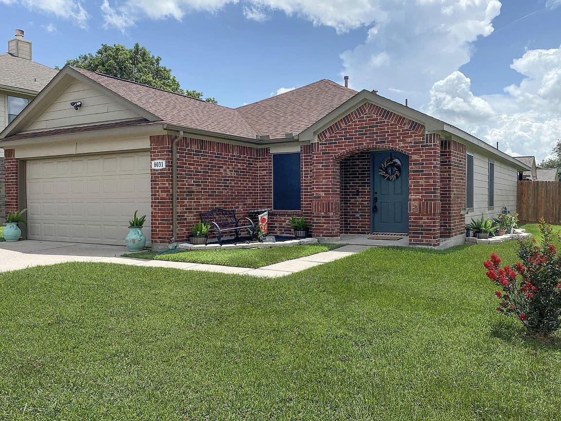 Primary listing photo