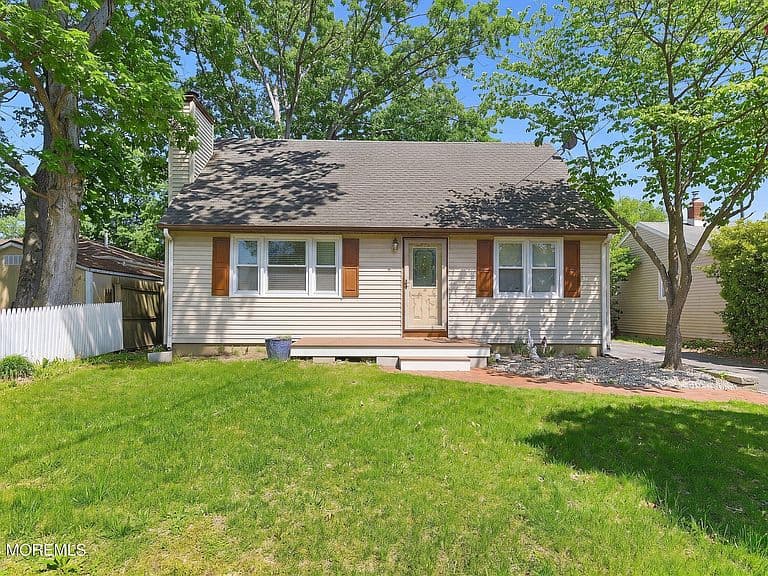 Listing photo 2