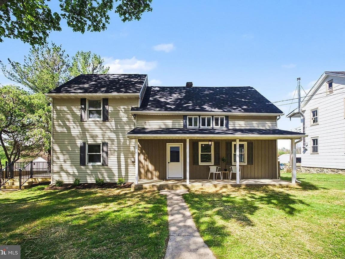 Primary listing photo