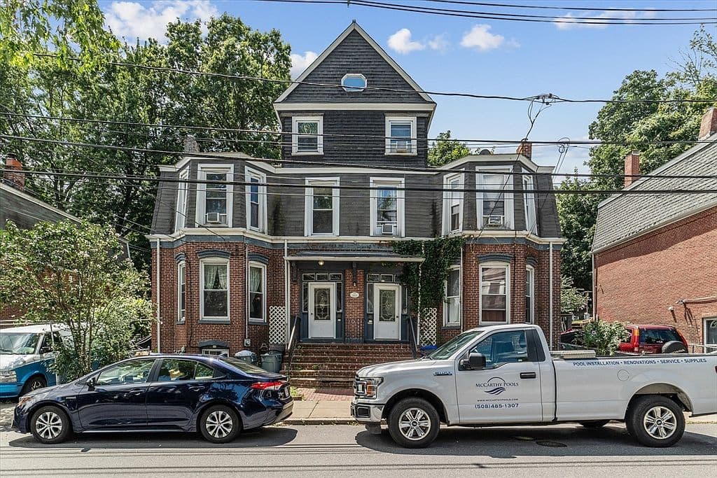 Primary listing photo