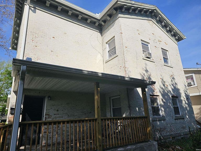 Listing photo 3