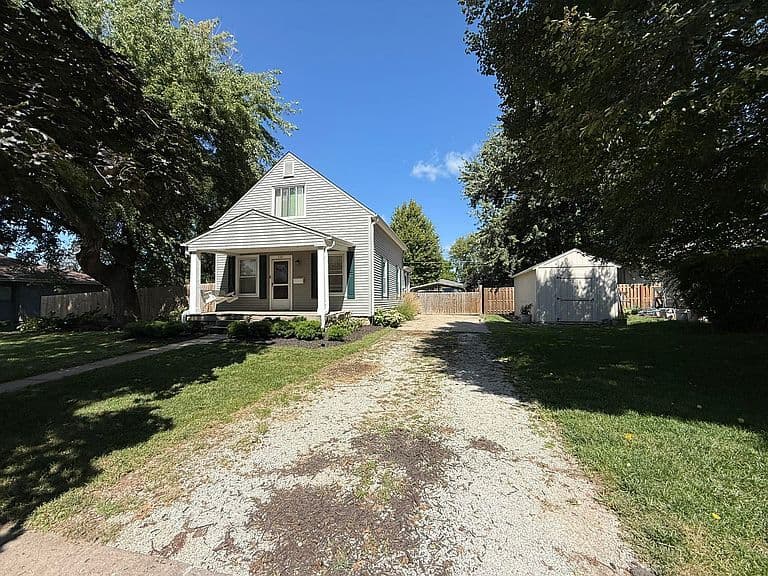 Listing photo 3