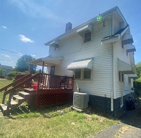 Listing photo 2