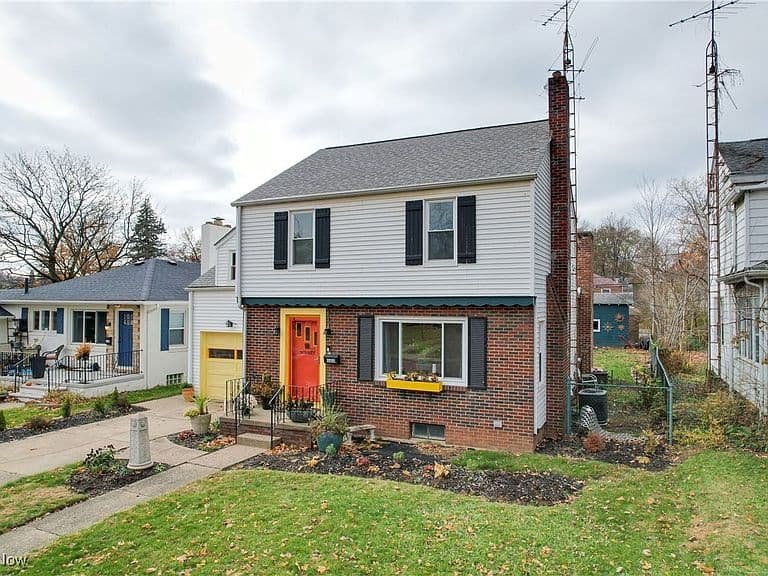 Listing photo 4