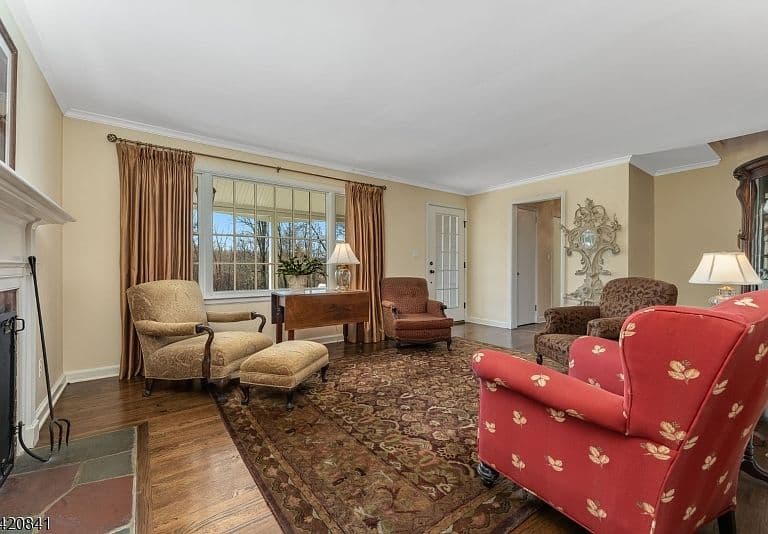 Listing photo 5