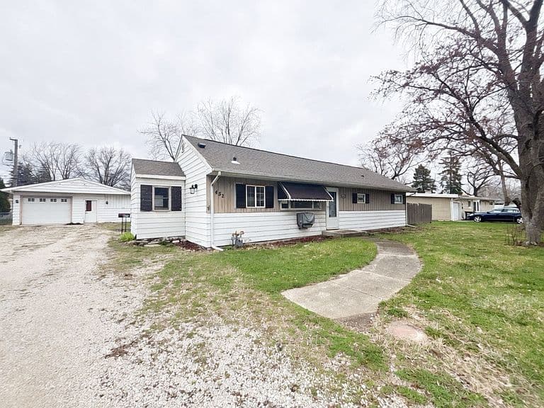 Listing photo
