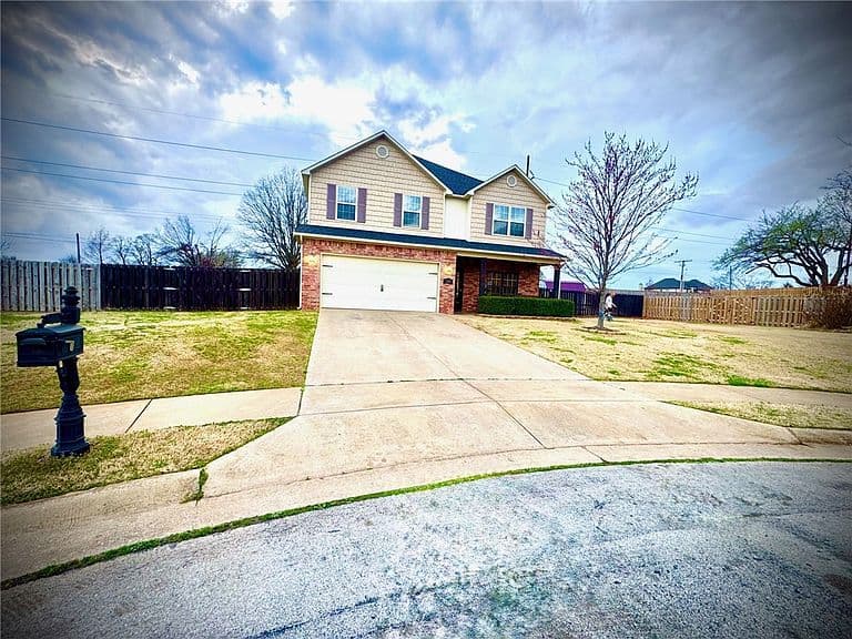 Listing photo 2