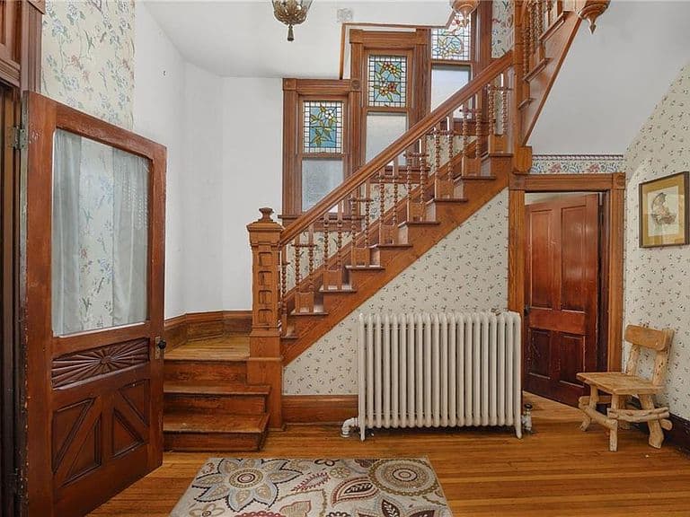 Listing photo 5