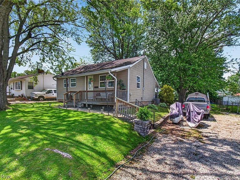 Listing photo 4
