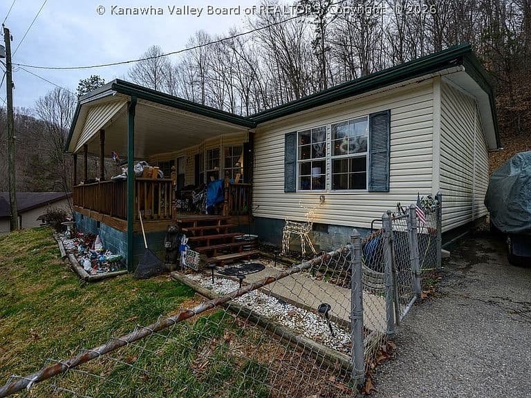 Listing photo 5