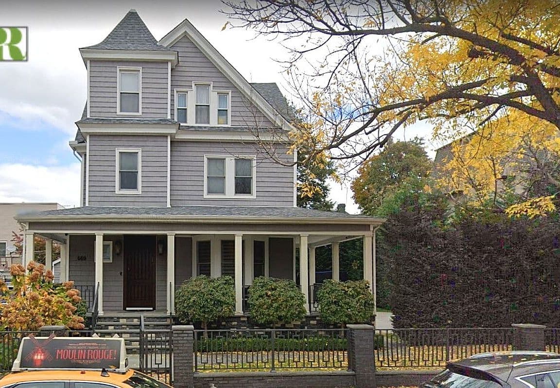 Primary listing photo