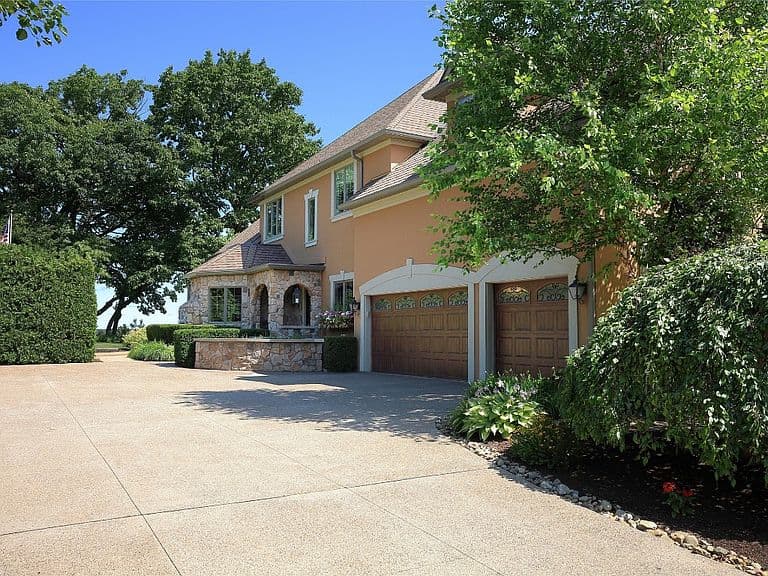 Listing photo 4