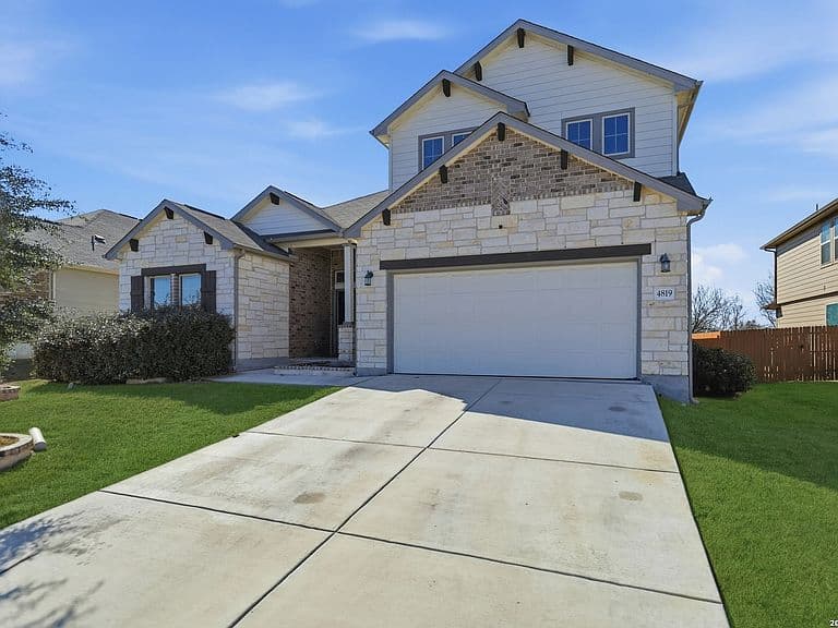 Listing photo 4