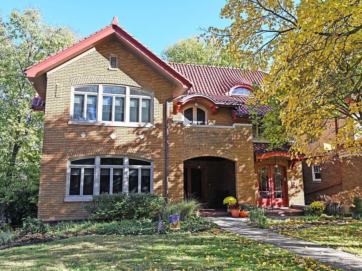Primary listing photo