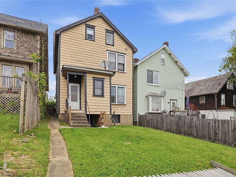 Listing photo 5