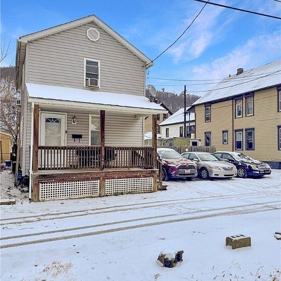 Listing photo 2