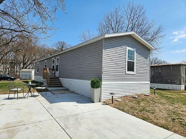 Listing photo