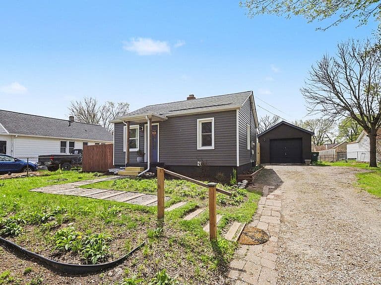 Listing photo 5