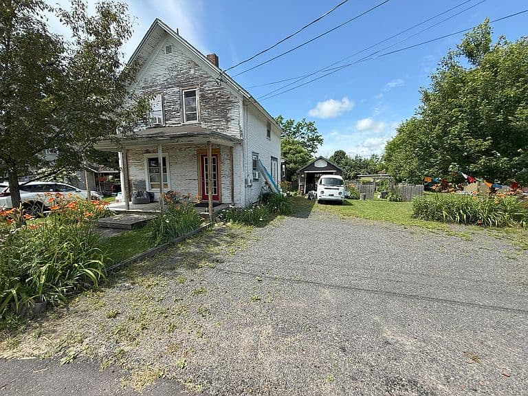 Listing photo