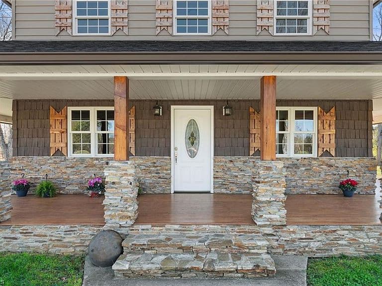 Listing photo 4