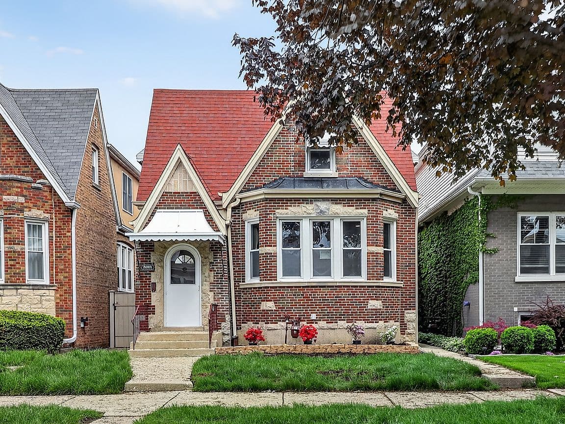 Primary listing photo
