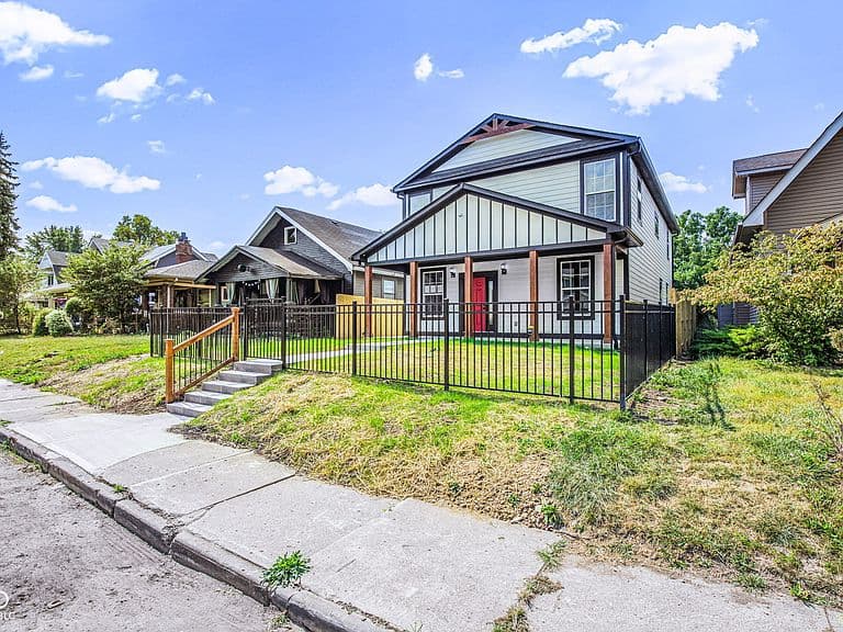 Listing photo 3