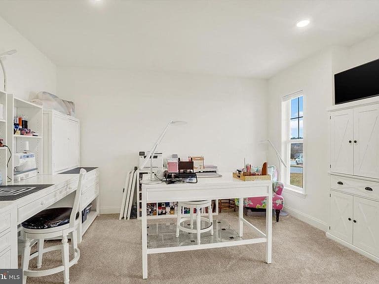 Listing photo 5