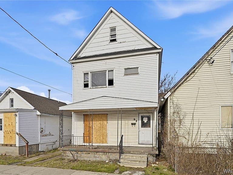 Listing photo 2