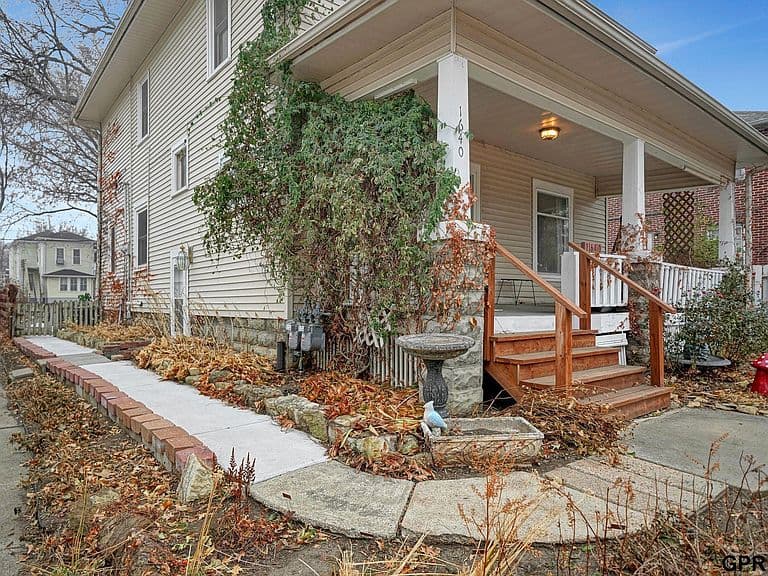 Listing photo 3