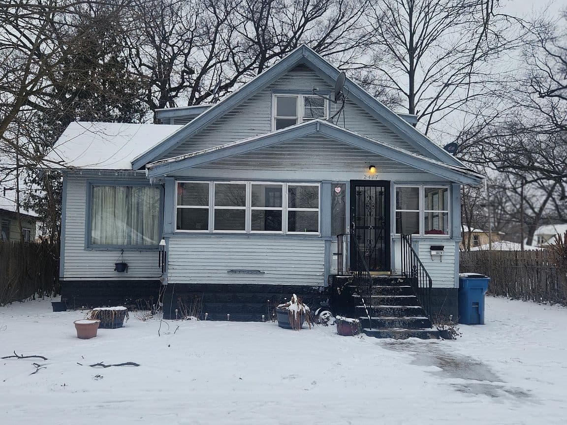 Primary listing photo
