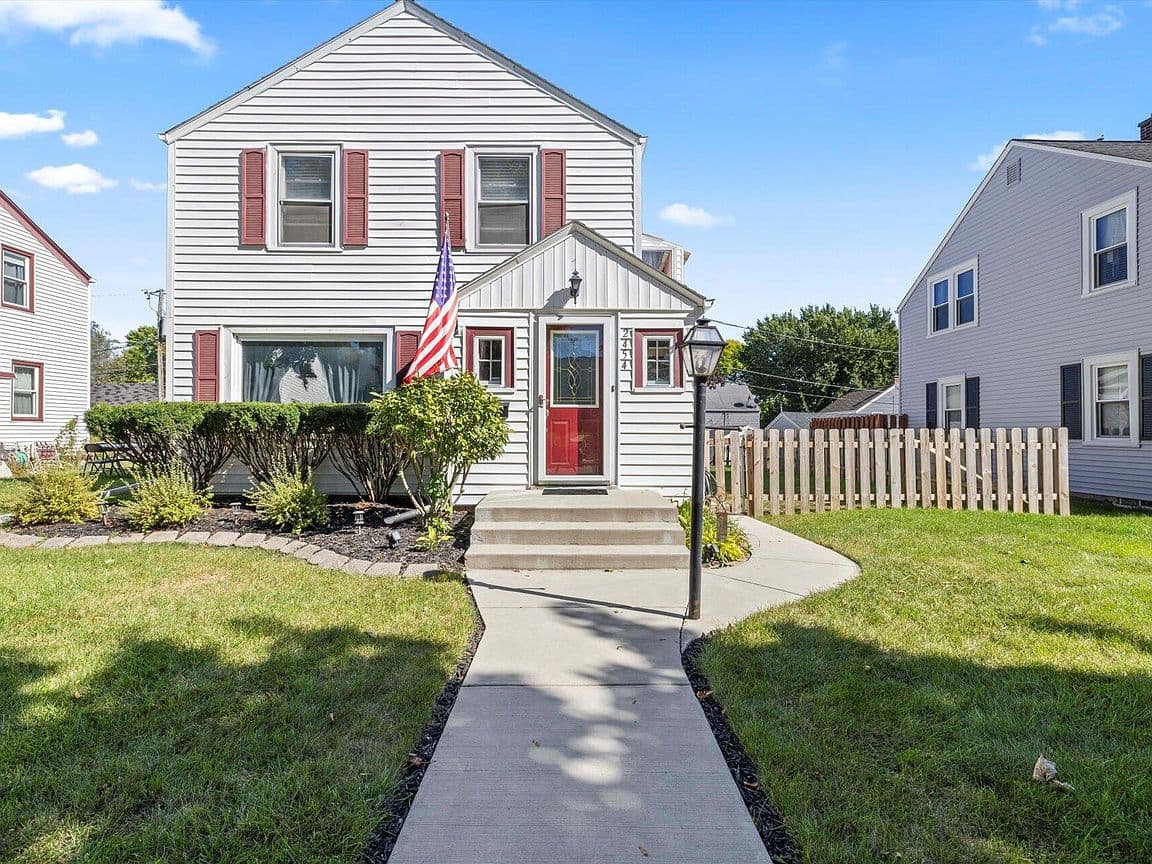 Primary listing photo