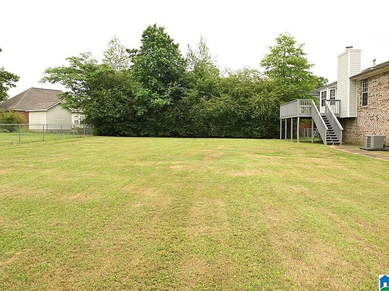 Listing photo 5