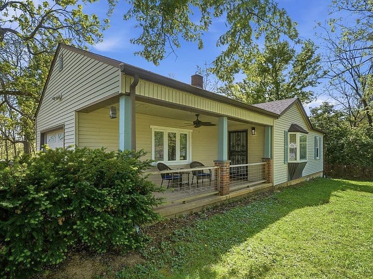 Listing photo 4