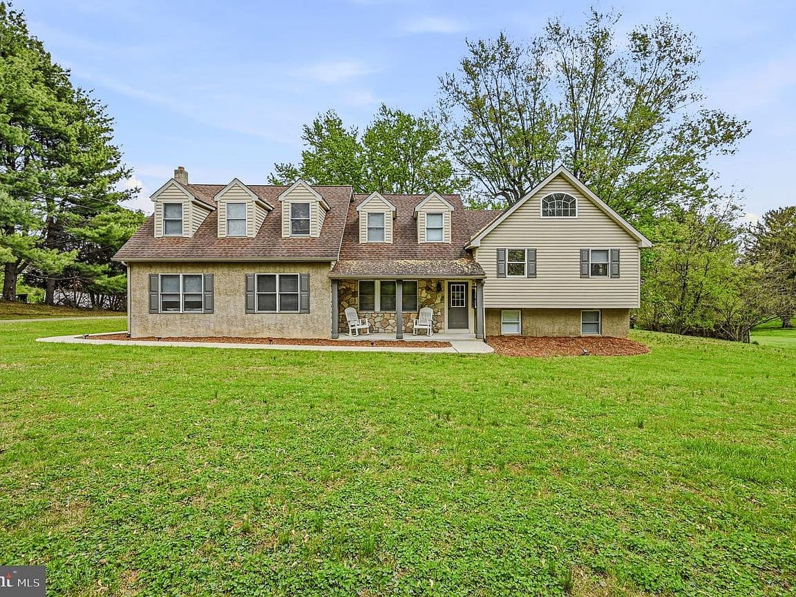 Primary listing photo