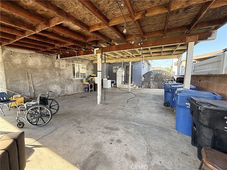 Listing photo 5